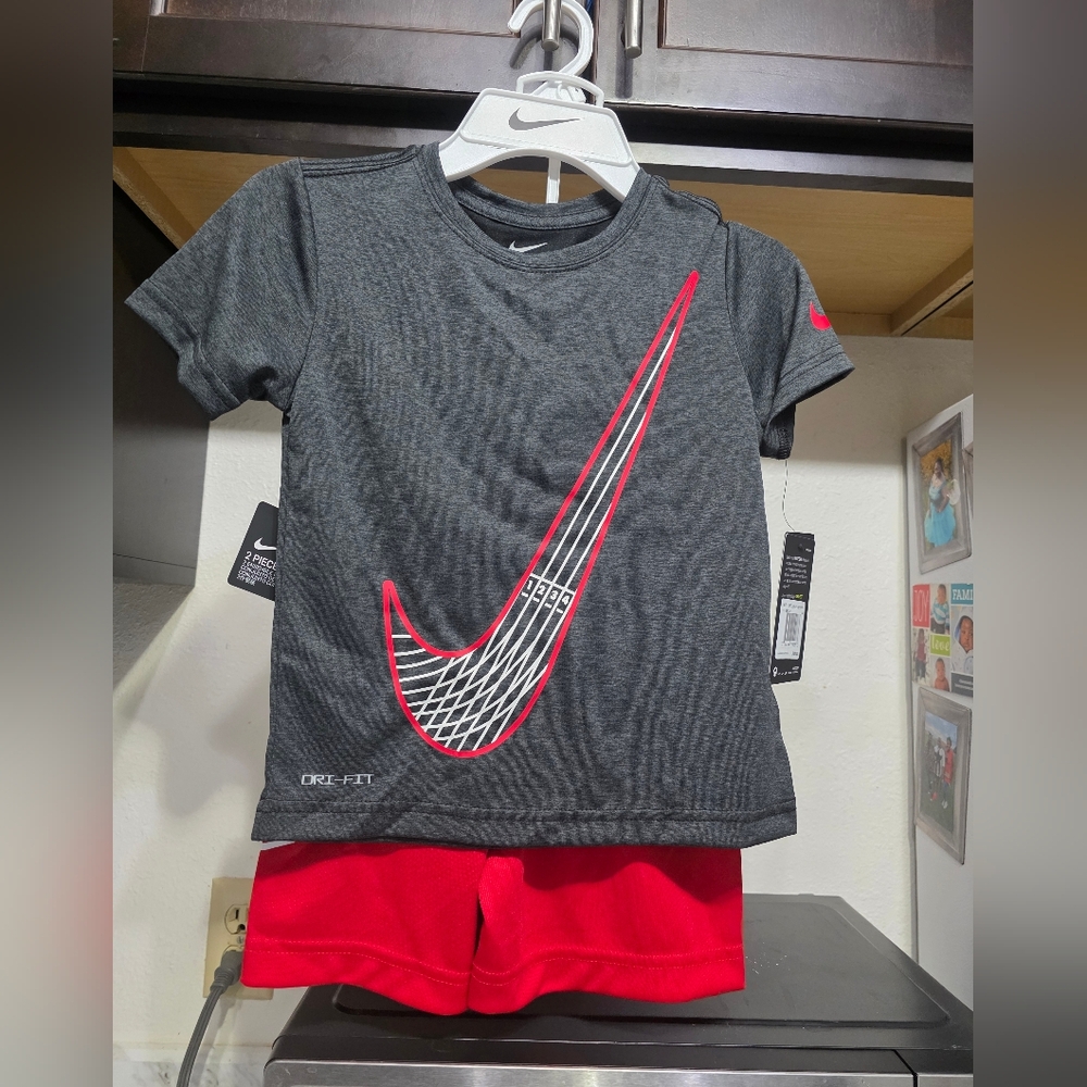 Nike Kids Gray and Red Dri-FIT Set  Shorts And  T-Shirt 4T.